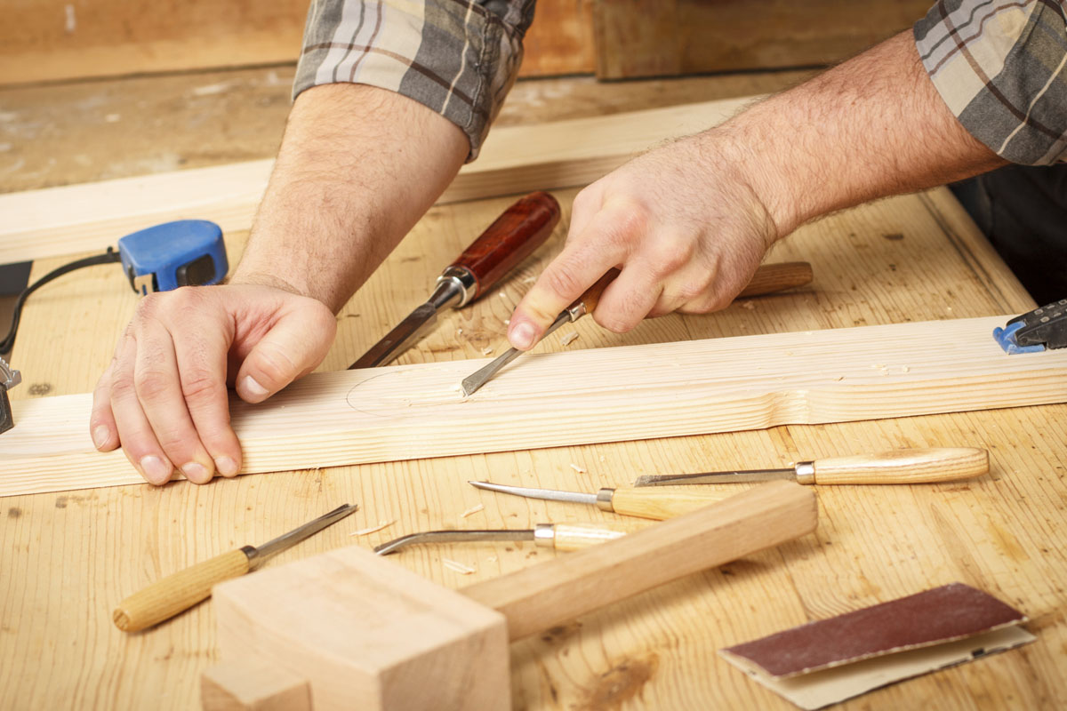 what-you-need-to-know-about-hiring-a-carpenter